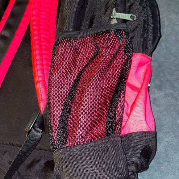 ๐ VS PINK RARE HTF Vintage Campus Backpack ๐ - Picture 4 of 9